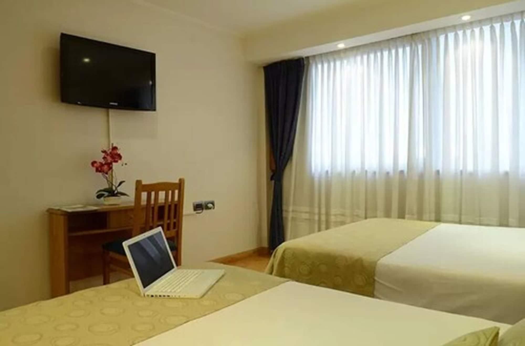 Niken Hotel Spa & Business Center Necochea Luaran gambar
