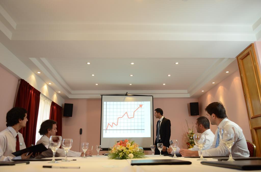 Niken Hotel Spa & Business Center Necochea Luaran gambar